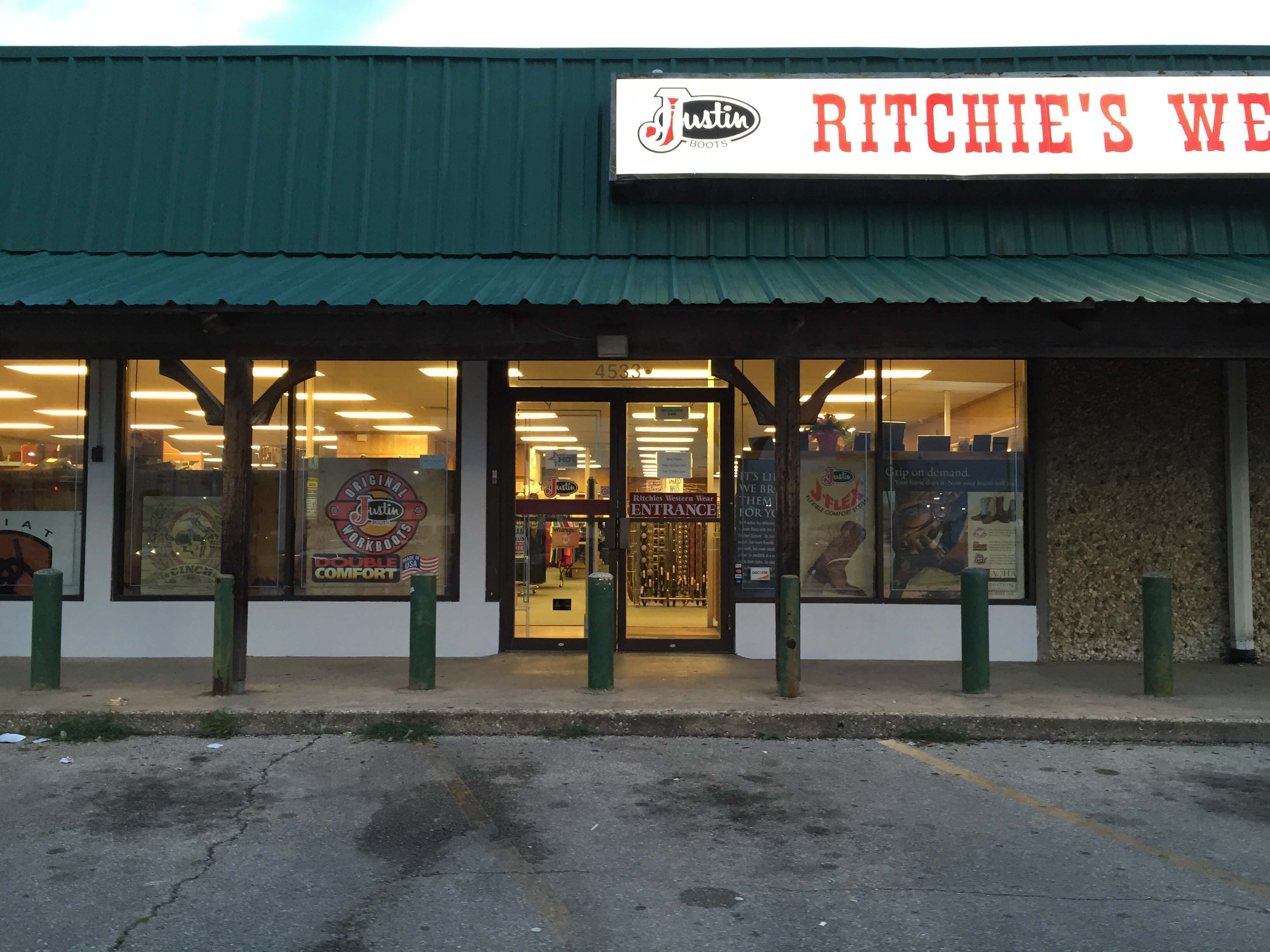 Ritchie western hotsell wear